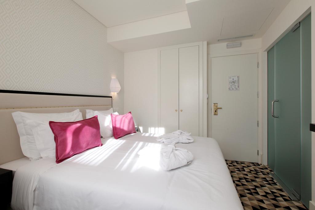 Hotel Lis Baixa Lisbon Bagian luar foto