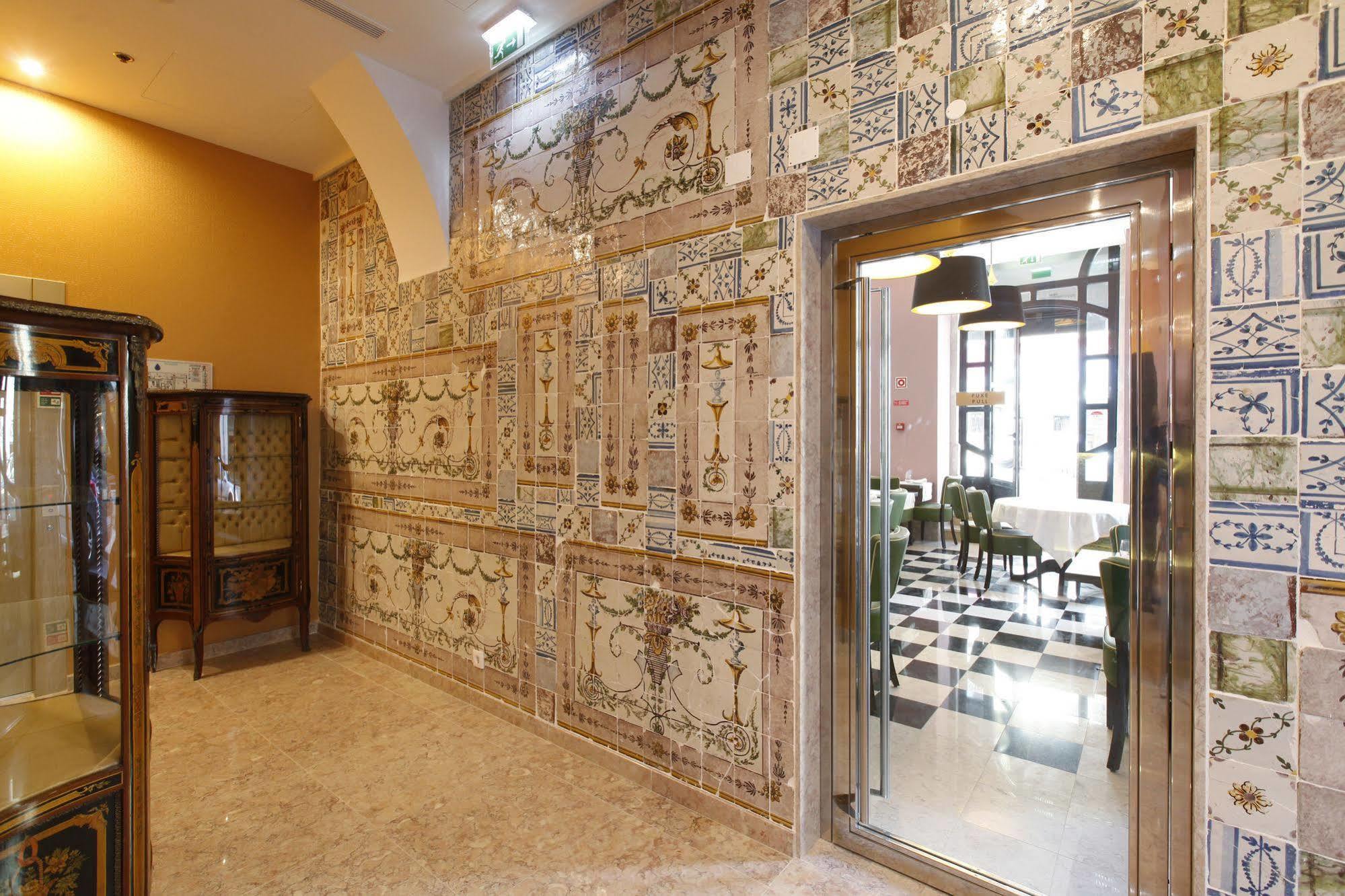 Hotel Lis Baixa Lisbon Bagian luar foto